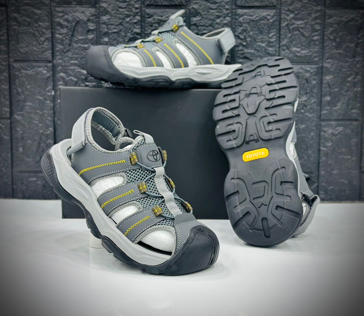 صندل تویوتا | Sandal Toyota