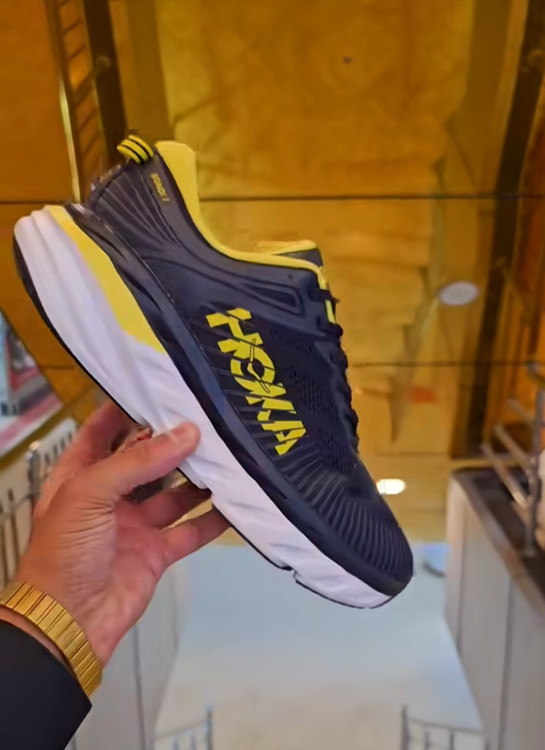 کتونی هوکا باندی۷/ ۷Hoka bondi/ساخت ویتنام