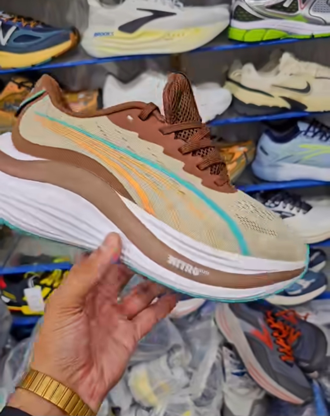 کتونی پوما سایز ۴۰ تا ۴۵ . پایین ترین قیمت در ایران . Puma nitro