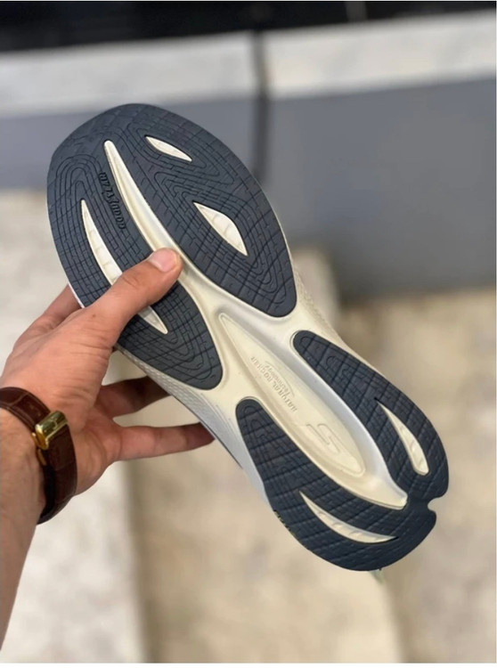 SKECHERS GOwalk Vietnam