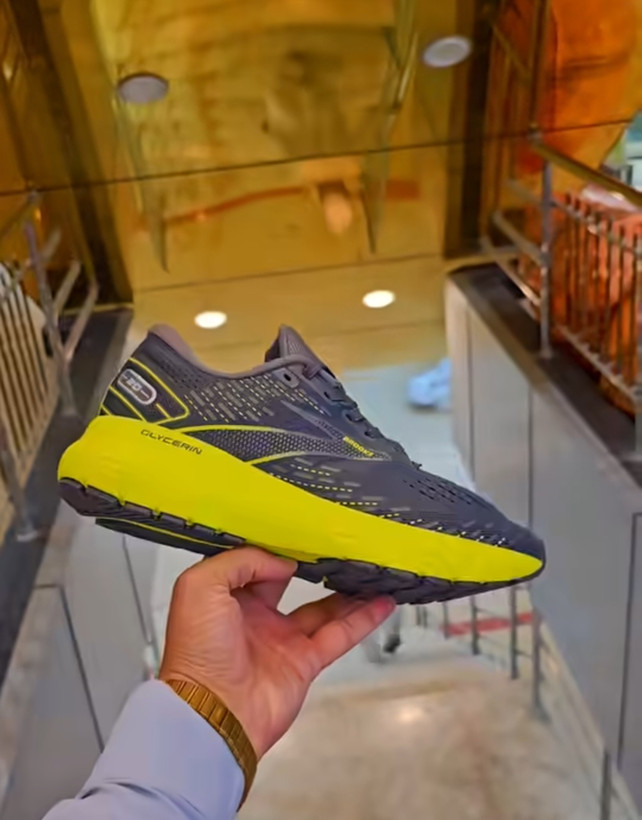 کفش بروکس گلیسرین ۲۰/فروش بصورت عمده و تک /سایز ۴۰ تا ۴۵ / ساخت ویتنام /BROOKS GLYCERIN GTS 20 VIETNAM