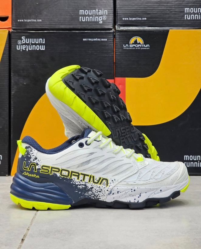 کتونی ایتالیایی لاسپورتیوا/La Sportiva Ultra Raptor II Shoes/ساخت ایتالیا /سایز ۴۰ تا ۴۵/همراه با جعبه/ فروش عمده و تک/