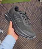 Skechers Max cushioning/Gorun Vietnamاسکیچرز