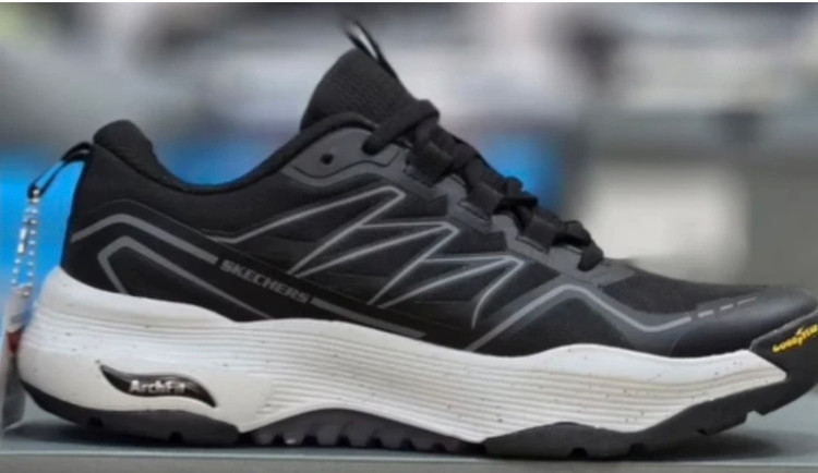 خرید کتونی اسکیچرز آرچ فیت Skechers archfit/ساخت ویتنام وارداتی/فروش بصورت عمده و تک/ دارای جعبه بارکد دار/سایز ۴۰ تا ۴۵