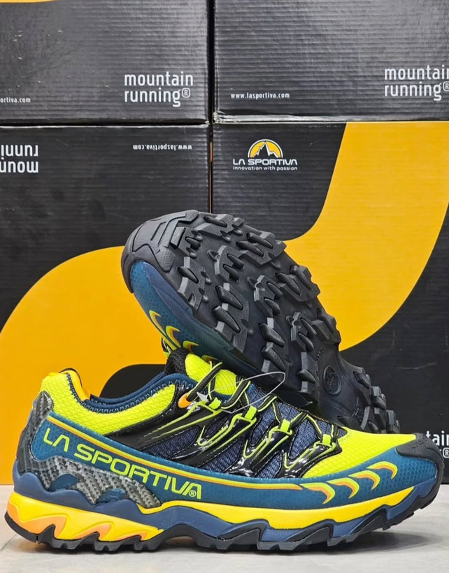 کتونی لاسپورتیوا/La Sportiva Ultra Raptor II Shoes/ساخت ایتالیا وارداتی/سایز ۴۰ تا ۴۵/ فروش عمده و تک/
