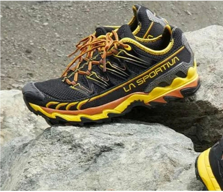 کتونی لاسپورتیوا/La Sportiva Ultra Raptor II Shoes/ساخت ایتالیا وارداتی/سایز ۴۰ تا ۴۵/ فروش عمده و تک/