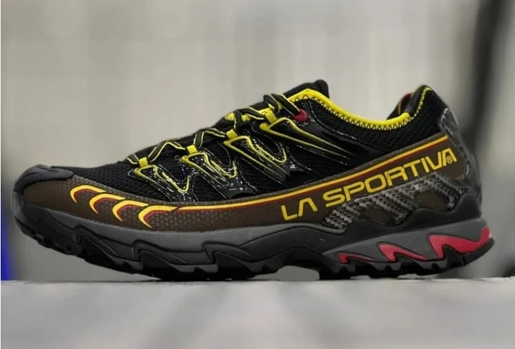 لاسپورتیوا/La Sportiva Ultra Raptor II Shoes/ساخت ایتالیا وارداتی/سایز ۴۰ تا ۴۵/ فروش عمده و تک/
