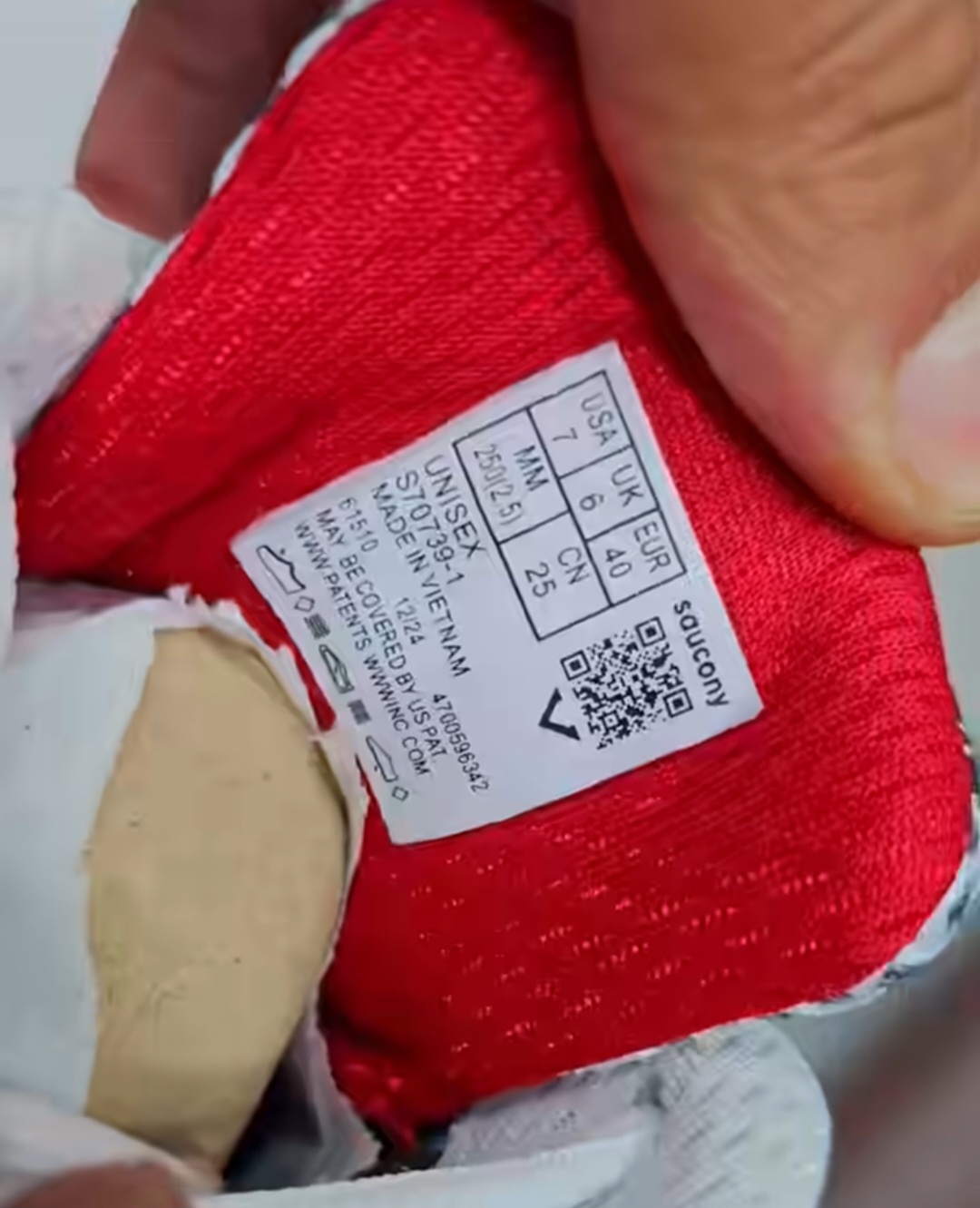 کفش ساکونی تور درشت9 saucony omniساخت ویتنام سایز ۴۰ تا ۴۵، فروش بصورت عمده و تک . Saucony omni 9 vietnam
