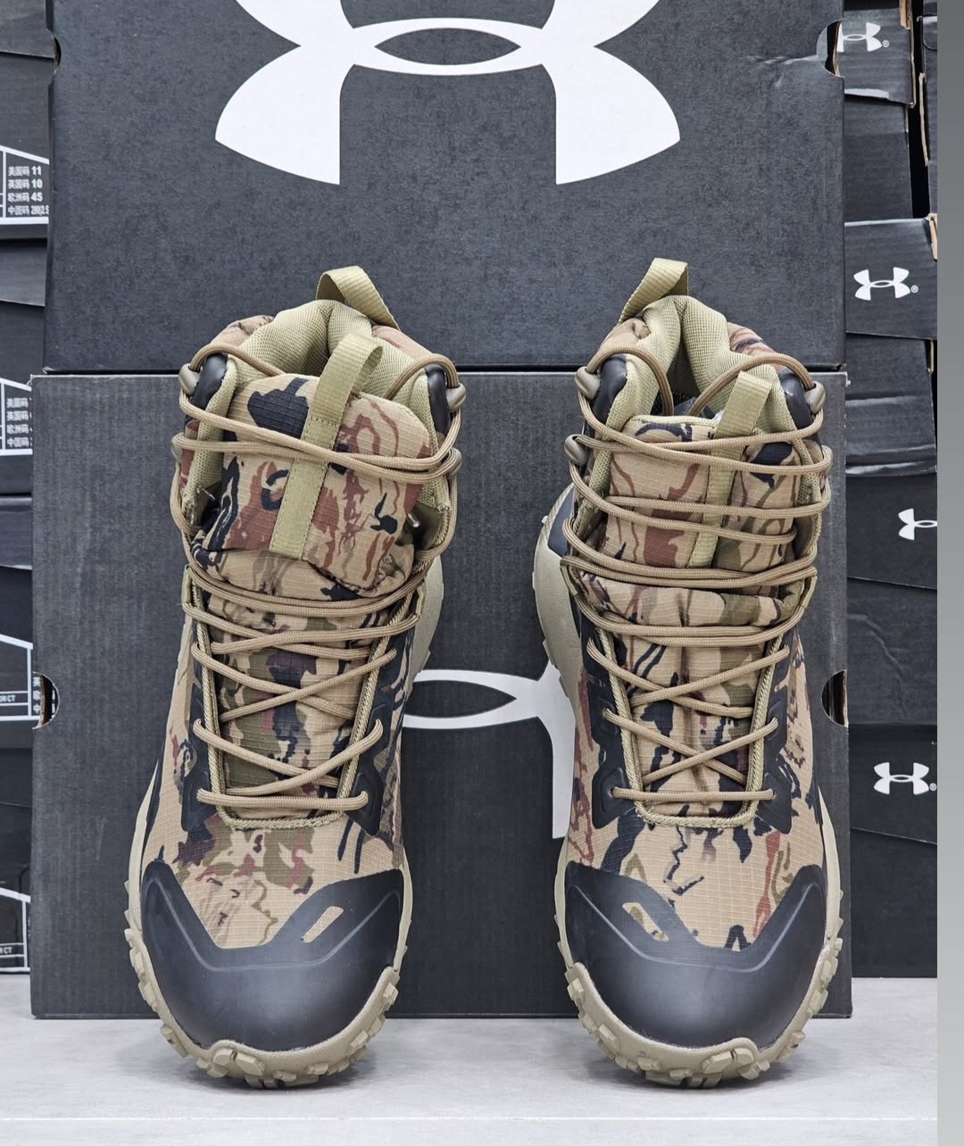 بوت آندرآرمور هاور استورم نظامی/ Under Armour HOVR Storm