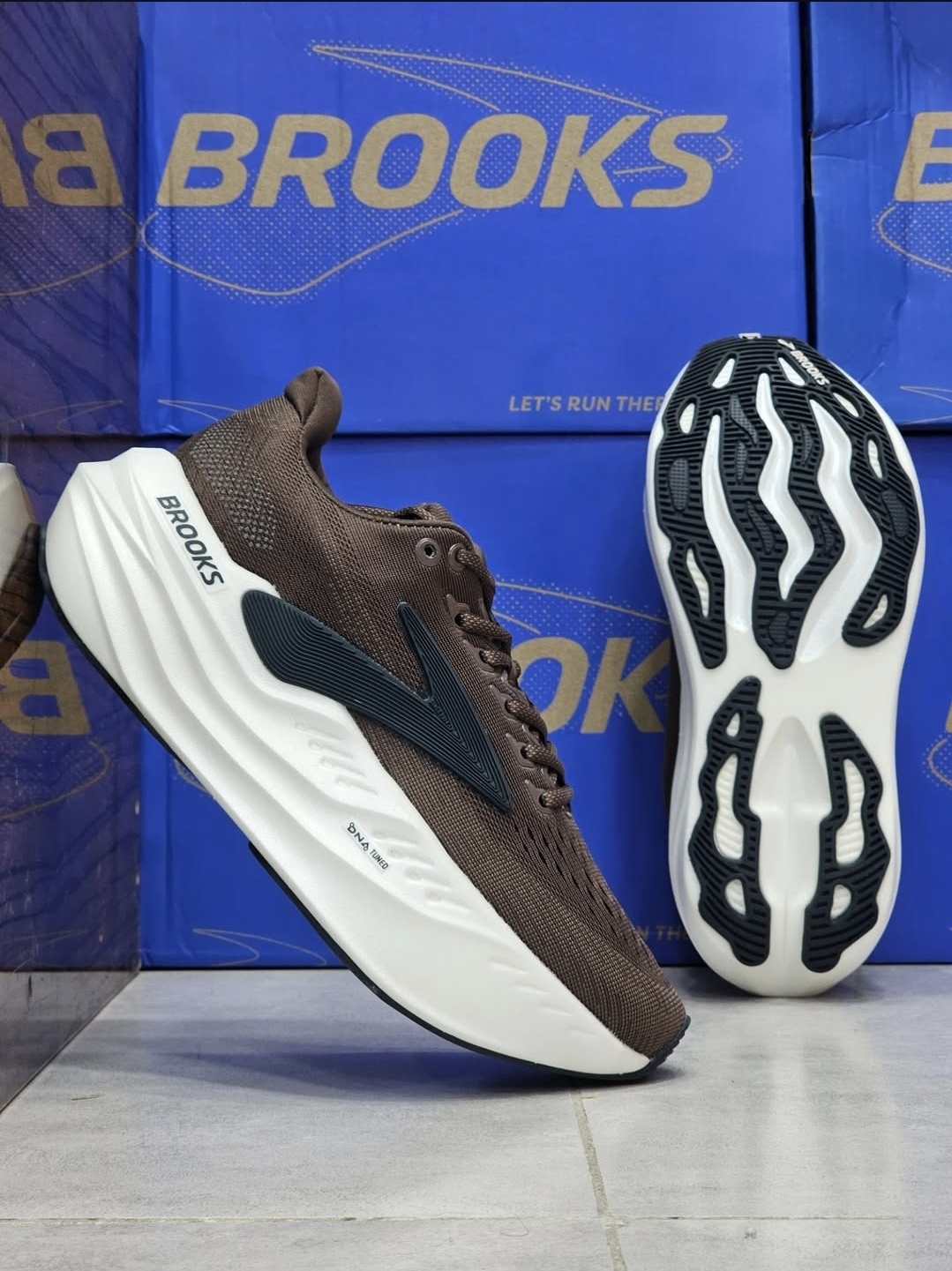 کتونی بروکس گلیسرین مکث Brooks Glycerin Max سایز 40 تا 45/ فروش عمده و تک/تضمین کیفیت