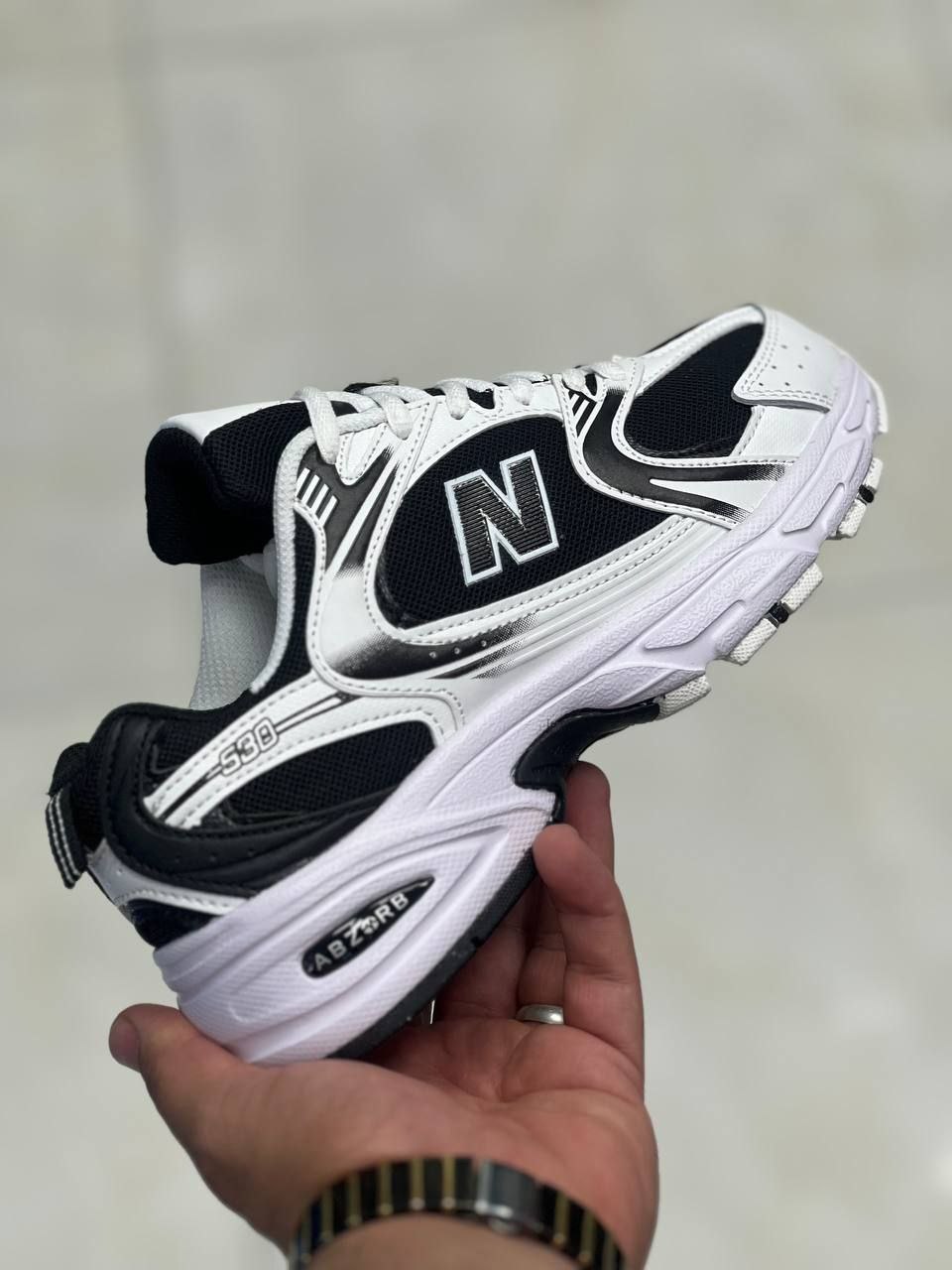 کتونی نیوبالانس ۵۳۰، new balance 530 ساخت ویتنام ست اسپرت مناسب پیاده رویی،دویدن ،رانینگ،سایز 37 تا ۴۵همراه با جعبه بارکد دار فروش بصورت عمده و تک newbalance530
