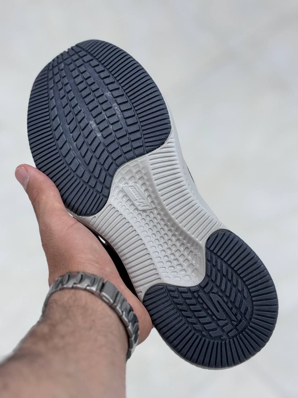 کتونی اسکیچرز اسلیپ آن بدون بند طبی و راحت ،سایز ۴۰ تا ۴۵ تضمین کیفیت کالا Skechers Go Walk