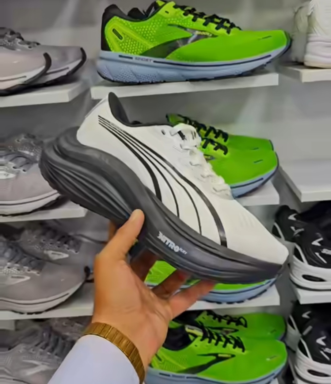 کتونی پوما نیترو Puma nitro سایز ۴۰ تا ۴۵ تضمین کیفیت