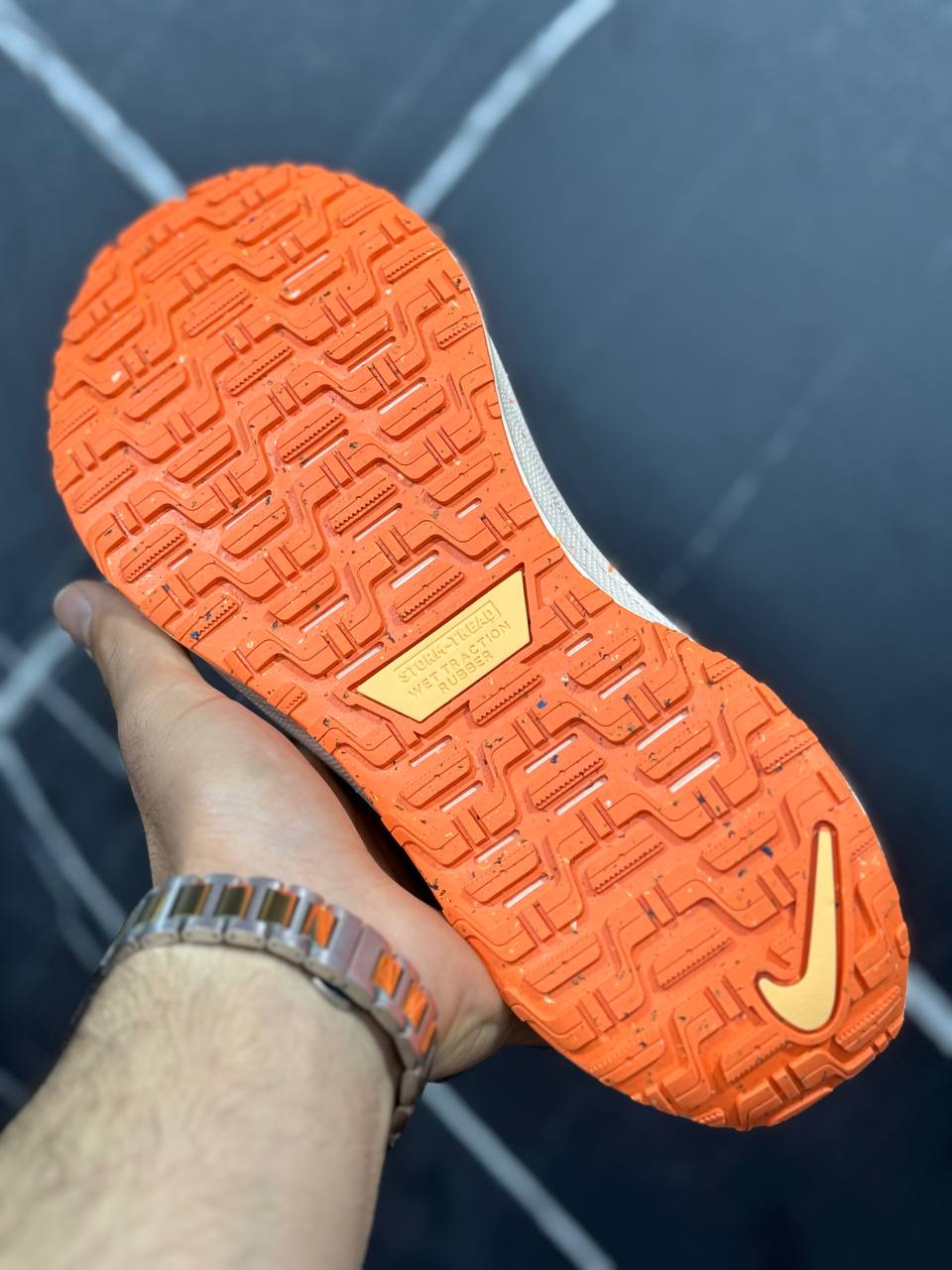 کتونی نایک اینفینیتی گورتکس مستر کوالیتیA فروش بصورت عمده و تک سایز ۴۰ تا ۴۵. Nike React infinity Run 4 Gore_tex .