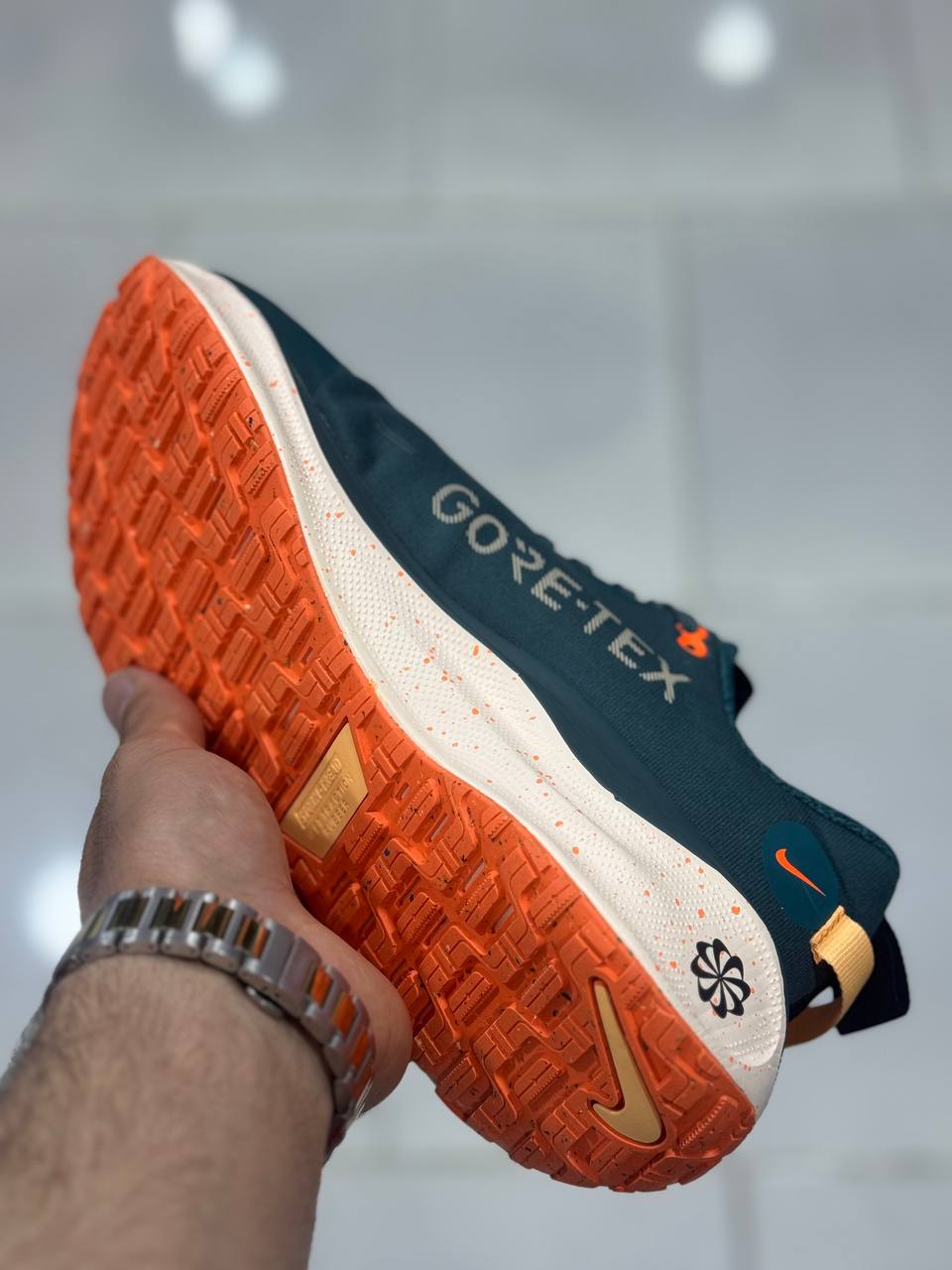 کتونی نایک اینفینیتی گورتکس مستر کوالیتیA فروش بصورت عمده و تک سایز ۴۰ تا ۴۵. Nike React infinity Run 4 Gore_tex .