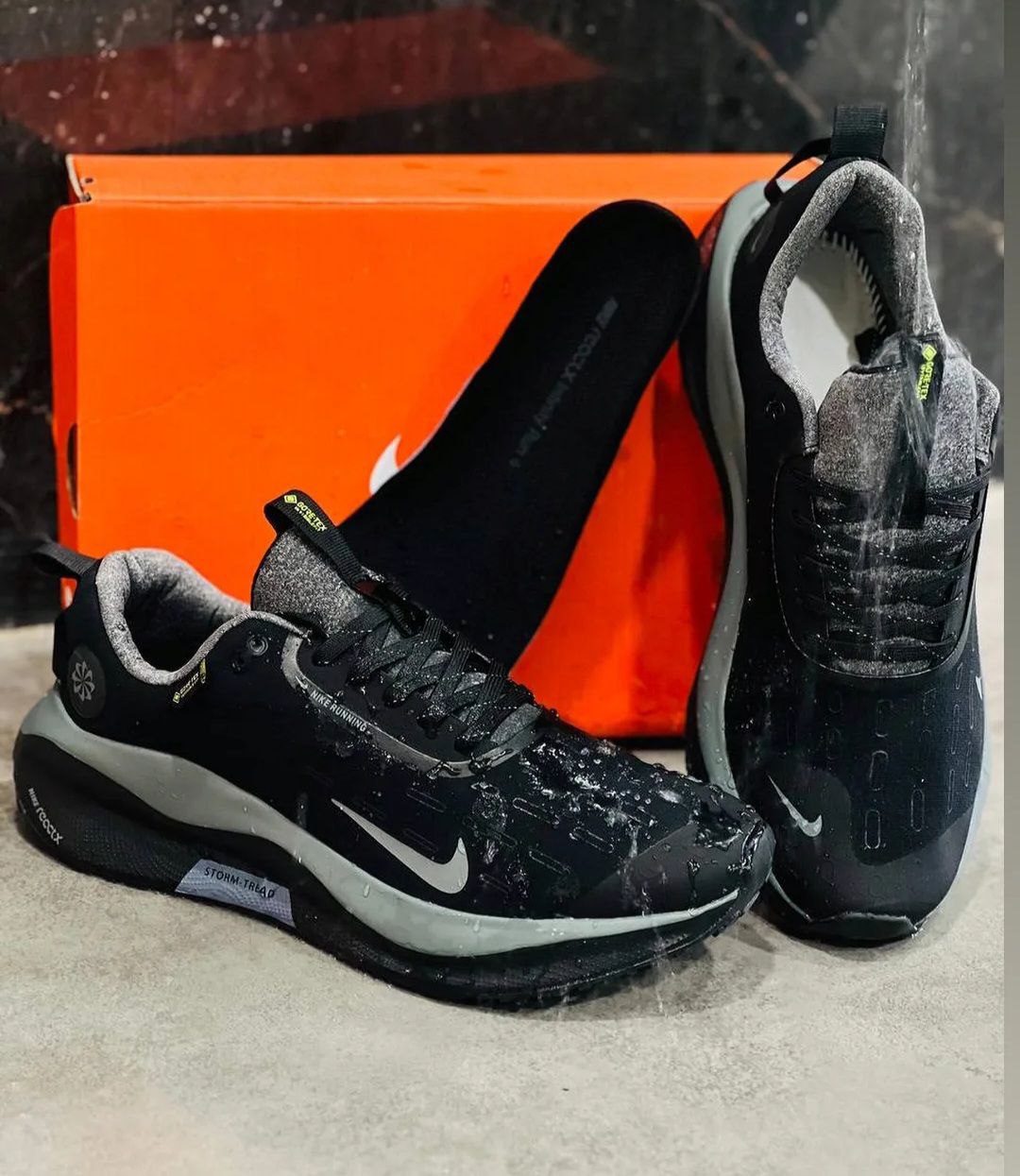 کتونی نایک اینفینیتی گورتکس/ Nike React Infinity Run 4 Goretex Herenفروش بصورت عمده و تک سایز ۴۰ الی۴۵. تضمین کالا