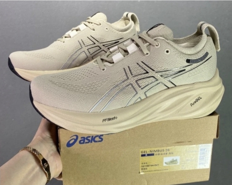 کتونی اسیکس نیمباس 26/ASICS Gel-Nimbus 26/ سایز بندی 40 الی 45/فروش عمده و تک/تضمین کیفیت کالا