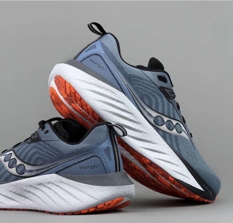 کفش ساکونی تریمپ۲۲/ Saucony Triumph 22/سایز ۳۶ تا ۴۵. فروش بصورت عمده و تک .تضمین کیفیت کالا