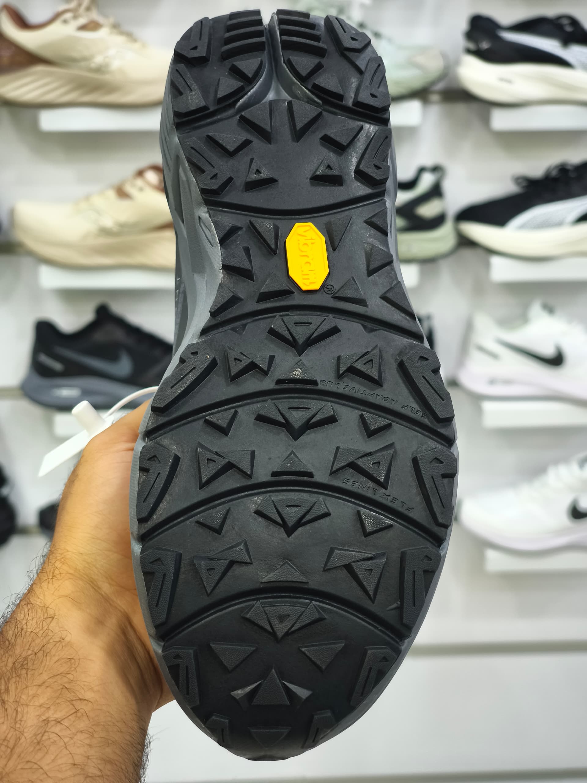 نورث فیسThe North Face VECTIV سایز ۴۰ الی۴۵ فروش عمده و تک تضمین کیفیت کالا