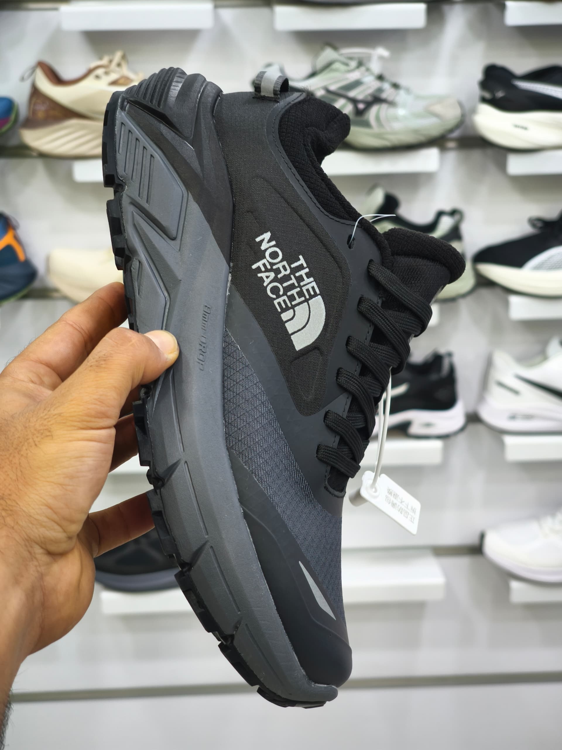 نورث فیسThe North Face VECTIV سایز ۴۰ الی۴۵ فروش عمده و تک تضمین کیفیت کالا