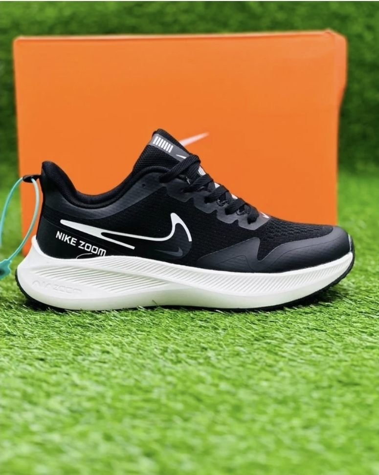 کفش نایک ایر زوم/nike air zoom سایز ۴۰تا ۴۵ فروش عمده و تک ضمانت کالا