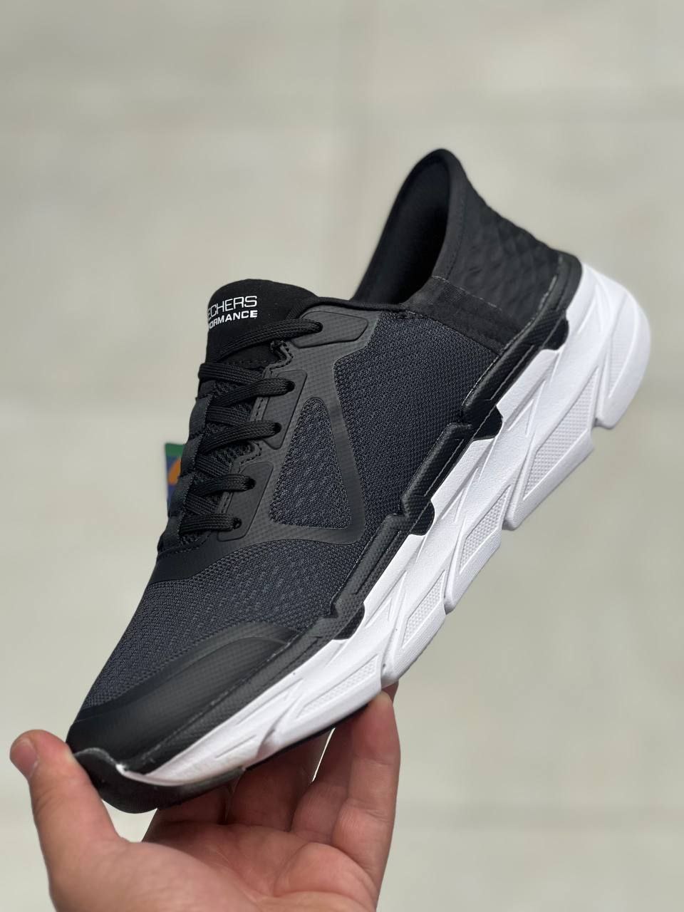 کتونی اسکیچرز/Skechers Max cushion /سایز ۴۰ تا ۴۵/ فروش عمده و تک/ساخت ویتنام وارداتی/ سبک و طبی و راحت