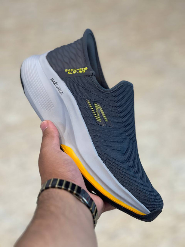 کتونی اسکیچرزاسلیپ Skechers slip ins ساخت ویتنام سایز ۴۰ تا ۴۵ فروش بصورت عمده و تک