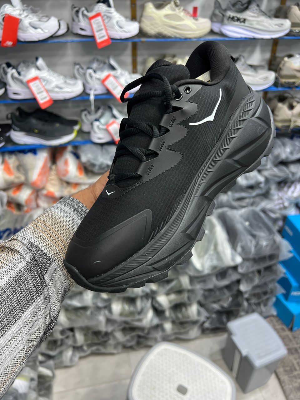 کتونی هوکا اسکای لاین گورتکس/Hoka Skyline-Float X Gore-Tex