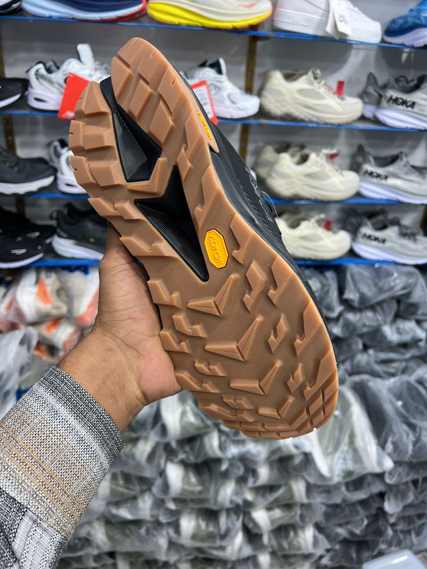 کتونی هوکا اسکای لاین گورتکس/Hoka Skyline-Float X Gore-Tex/ساخت ویتنام