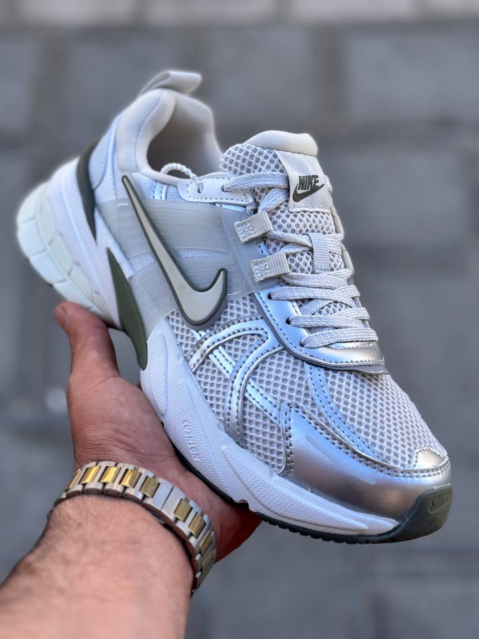 نایک وی تو کی/Nike V2k Run /ساخت ویتنام/سایز ۳۷ الی ۴۰/ فروش عمده و تک