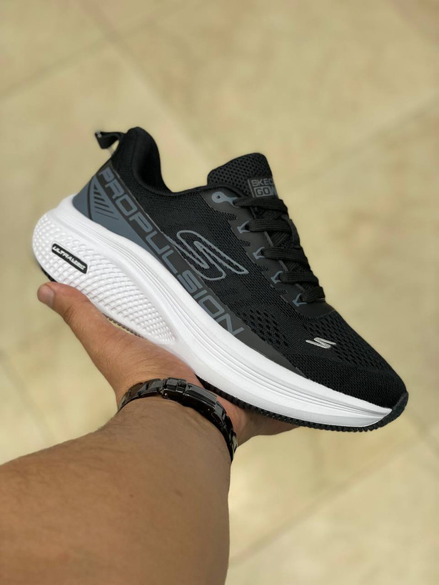 کتونی اسکیچرز Skechers max cushioning terminus sneaker سایز ۴۰تا ۴۵ ساخت ویتنام فروش بصورت عمده و تک