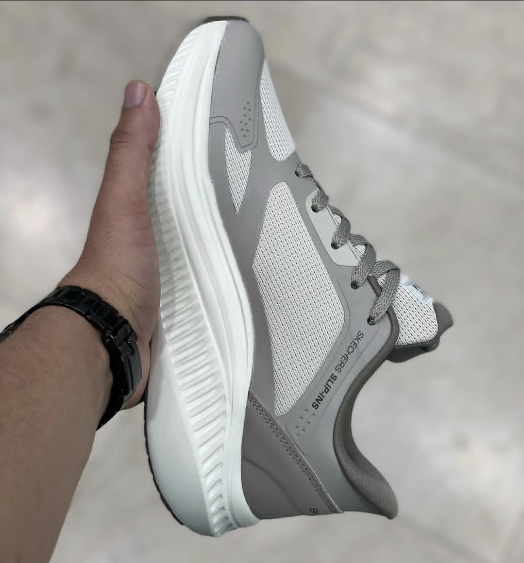 کتونی اسکیچرز آرچ فیتSkechers Archfit Slip-ins ساخت ویتنام سایز۴۰ تا ۴۵ .فروش بصورت عمده و تک