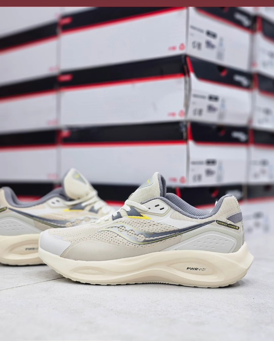 کتونی ساکونی فونیکس اینفرنو ۳/Saucony phoenix inferno 3 /سایز ۴۰ تا ۴۵/فروش بصورت عمده و تک/ضمانت کالا