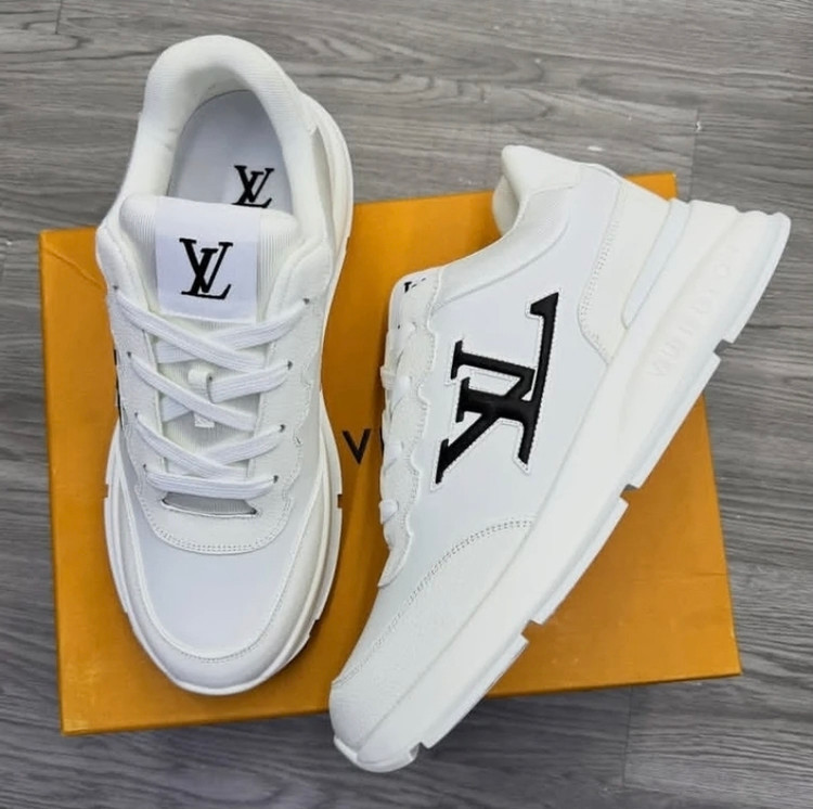 کفش لویی ویتون/Louis Vuitton LV Classic/ضدآب با رویه چرم/سایز 40تا 45/ فروش عمده و تک