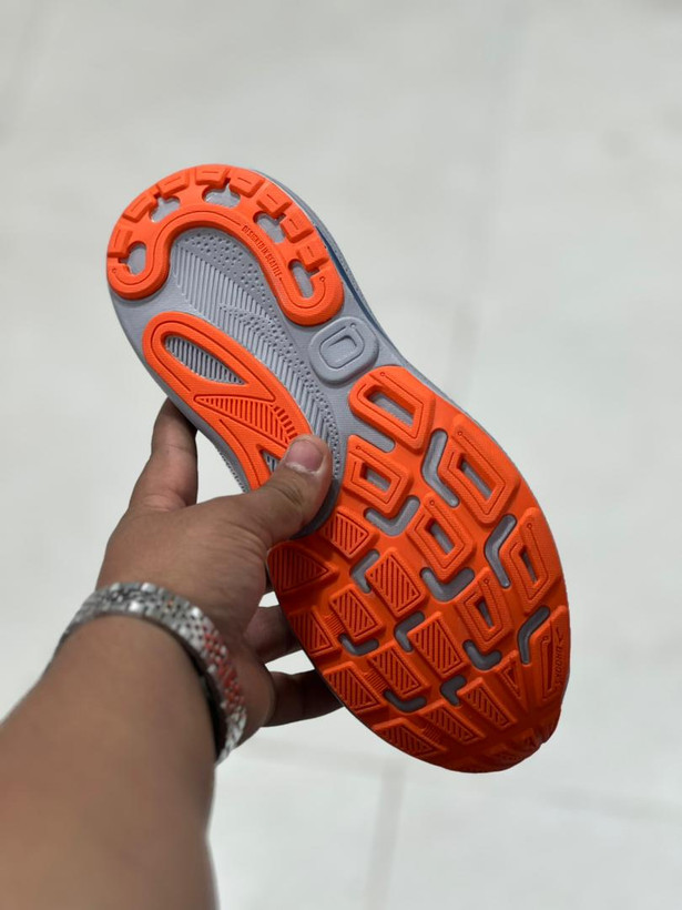 کتونی بروکس آدرنالین جی تی اس24/24 Brooks Adrenaline GTS/ساخت ویتنام/فروش عمده و تک /ضمانت کالا/