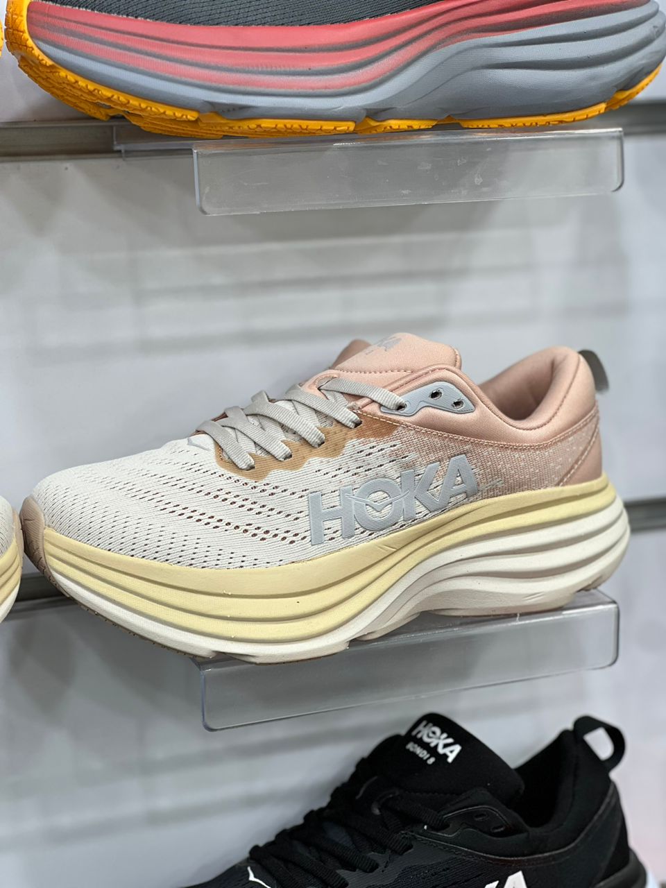 Hoka bondi 8 shoesهوکا باندی ۸