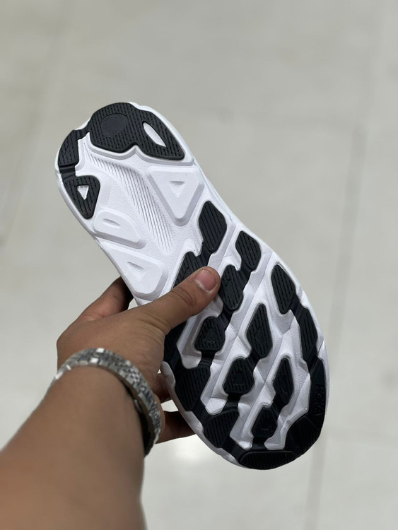 کتونی هوکا کلیفتون ۹Hoka Clifton ۹ ساخت ویتنام