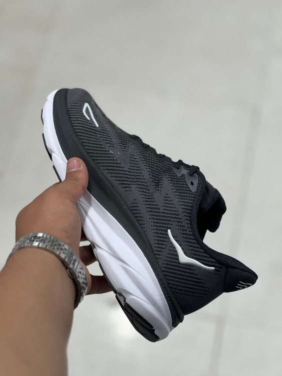 کتونی هوکا کلیفتون ۹Hoka Clifton ۹ ساخت ویتنام