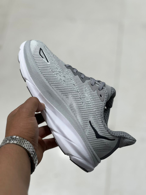 کتونی هوکا کلیفتون ۹Hoka Clifton ۹ ساخت ویتنام