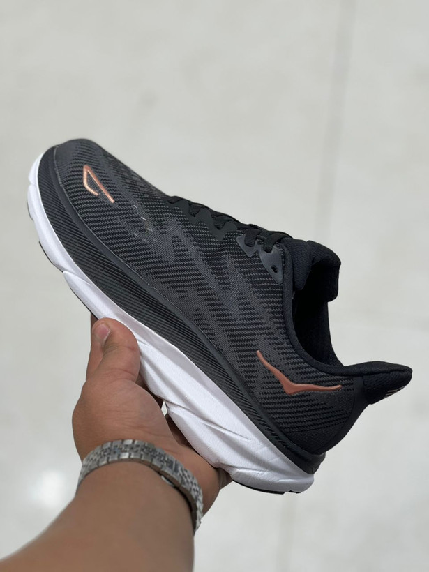 کتونی هوکا کلیفتون ۹Hoka Clifton 9. ویتنام وارداتی سایز ۴۰ تا ۴۵ hoka clifton 9