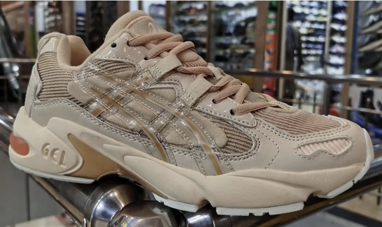 کتونی ویتنامی اسیکس کایانو ۵ | ASICS Gel-Kayano 5 ساخت ویتنام/سایز ۴۰ الی ۴۵/فروش تک و عمده/