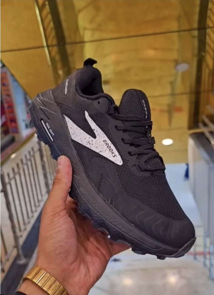 کتونی بروکس کاسکادیا 17/ Brooks Cascadia 17 /ساخت ویتنام/ سایز 40 ۴۱ ۴۲ ۴۳ ۴۴ ۴۵ فروش عمده و تک