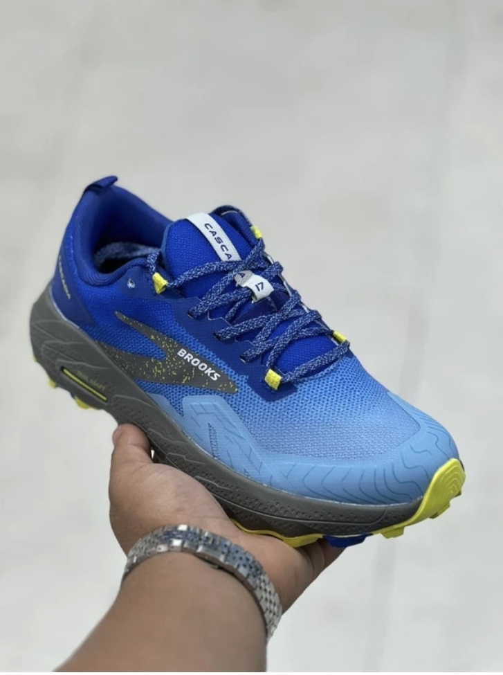 کفش بروکس کاسکادیا 17/ Brooks Cascadia 17 /ساخت ویتنام/ سایز 40 ۴۱ ۴۲ ۴۳ ۴۴ ۴۵ / فروش عمده و تک