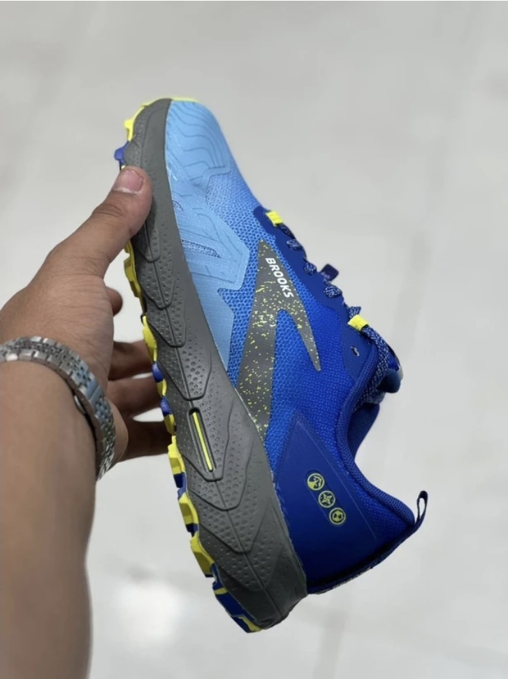 کفش بروکس کاسکادیا 17/ Brooks Cascadia 17 /ساخت ویتنام/ سایز 40 ۴۱ ۴۲ ۴۳ ۴۴ ۴۵ / فروش عمده و تک