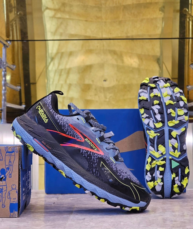 کتونی بروکس کاسکادیا 18 مسترکوالیتی / Brooks Cascadia 18