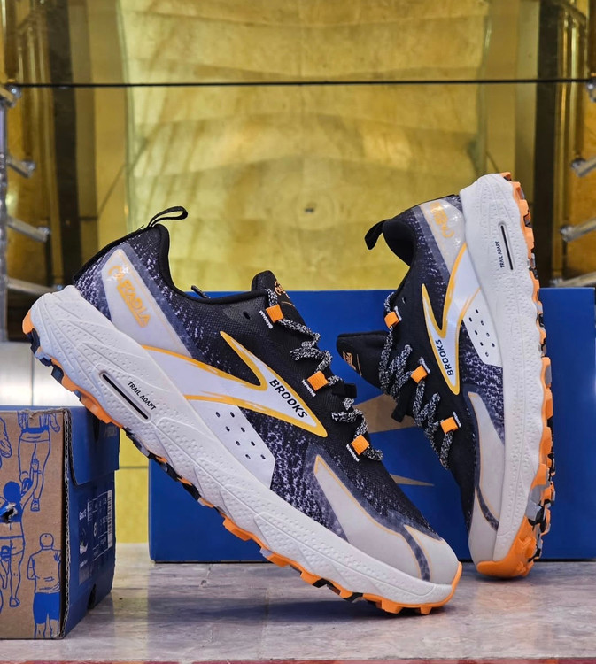 کتونی بروکس کاسکادیا 18 مسترکوالیتی / Brooks Cascadia 18