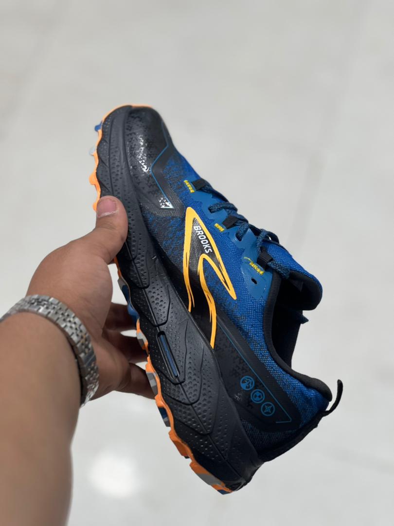 کتونی بروکس کاسکادیا 18 مسترکوالیتی / Brooks Cascadia 18