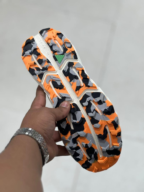 Brooks Cascadia 18 Vietnamبروکس کاسکادیا ۱۸