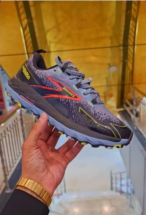 کتونی بروکس کاسکادیا 18 مسترکوالیتی / Brooks Cascadia 18