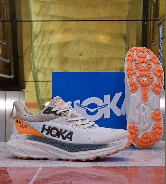 کتونی هوکا چلنجر ۷/ Hoka challenger/ساخت ویتنام/ مستر کوالیتی A/ فروش بصورت عمده و تک /سایز ۴۰ تا ۴۵ /Hoka challenger vietnam